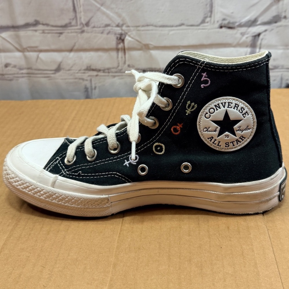 Converse Chuck 70 Hi Women 6.5 Black Moon Phase Celestial Embroidered A03738C - Picture 10 of 16